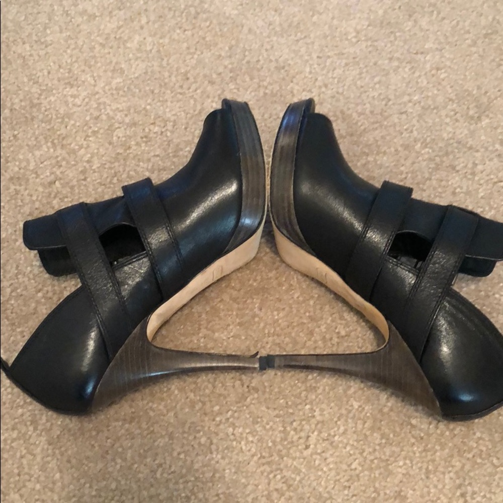 Coach Platform Heels - Picture 5 of 8
